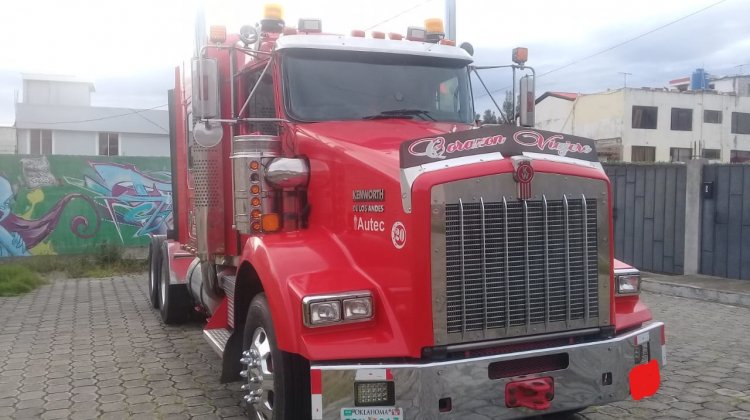 VENDO CABEZAL KENWORTH AÑO 2013 PERFECTO ESTADO