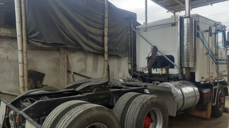 Vendo cabezal Kenworth