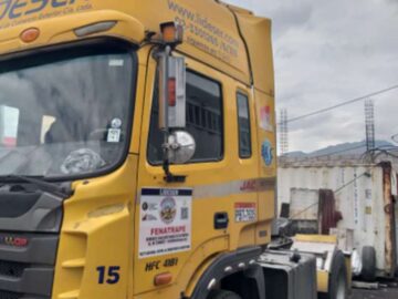 VENTA DE TRACTOCAMION EN EXCELENTES CONDICIONES