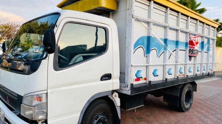 Vendo Camion Mitsubishi Canter Fuso 5.5 ton