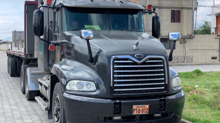 Trailer Mack