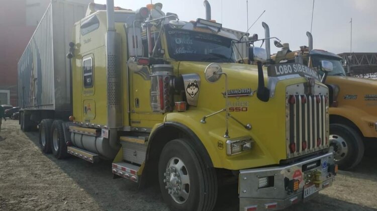 Kenworth T800 2012