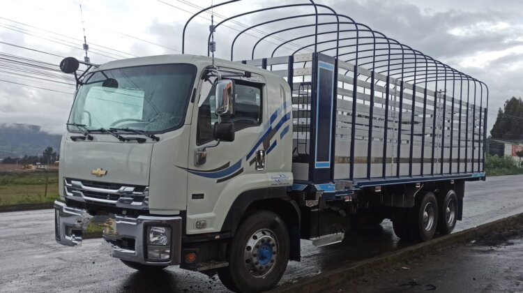 FLAMANTE CHEVROLET FVZ AÑO 2014
