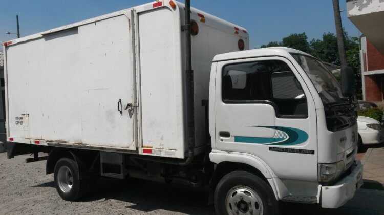 CAMION BARATO