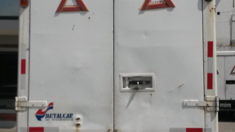 CAMION BARATO