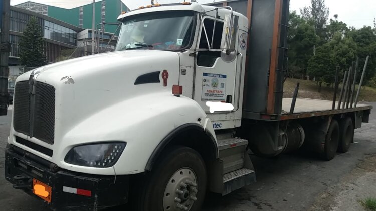 Se Vente Kenworth T460 2012 en buenas condiciones precio negociable