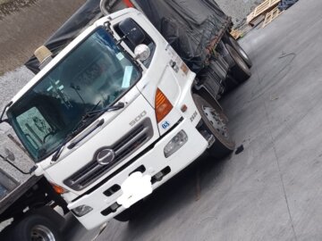 Se Vente Hino FM 2009 en buenas condiciones precio negociable