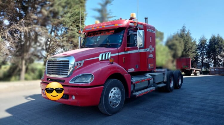 Venta Trailer Freightliner COLUMBIA