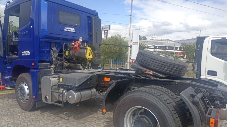 TRACTO CAMION AUMAN «LA BESTIA» 42 TON