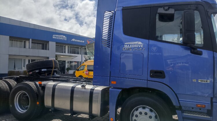 TRACTO CAMION AUMAN 48 TON GTL