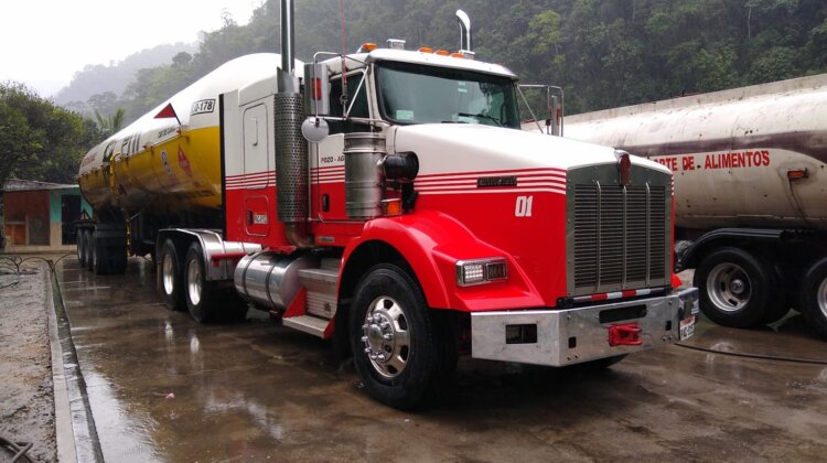 KENWORTH T800